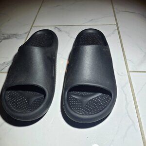Slides Crocs Men's 6 Women's 8